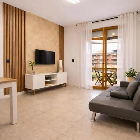 Forum Living Apartament *